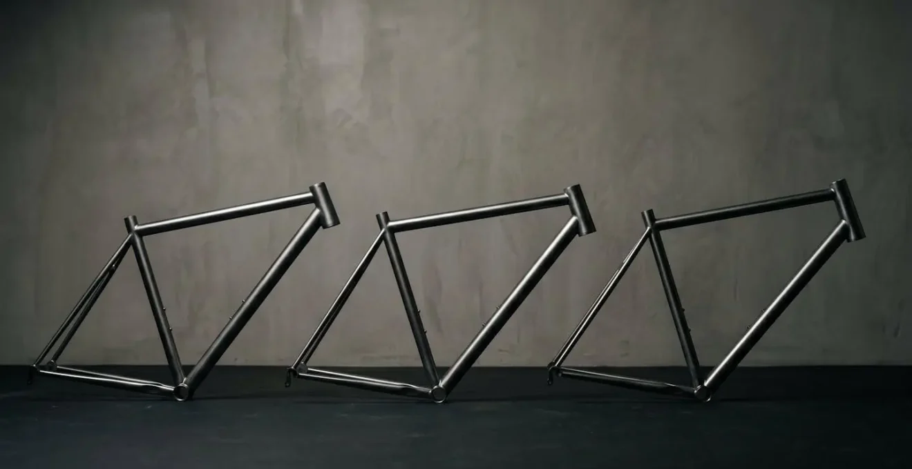 Visualisierung der Stack- und Reach-Geometriewerte verschiedener Fahrradtypen für Reisekomfort